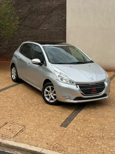 Peugeot 208 Allure 1.5 Flex 8V 5P 2014