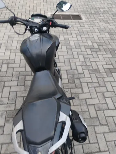 Vendo fazer moto e minha dês de 0km moto em dia nunca me deixou na mão tel. *