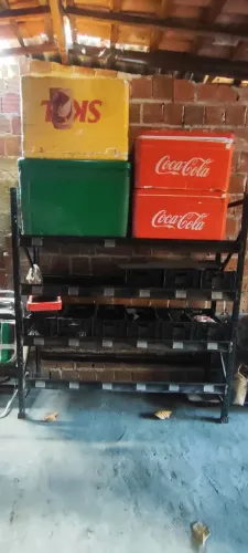 Estante porta pallet reforçada 4 níveis 200x 180 cm já com as caixas pretas