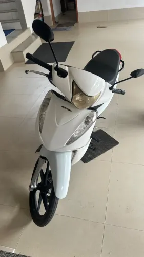 BIZ 125 EX - MOTO DE MULHER