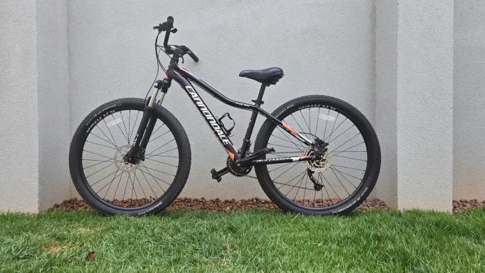 Bicicleta Cannondale Foray Feminina
