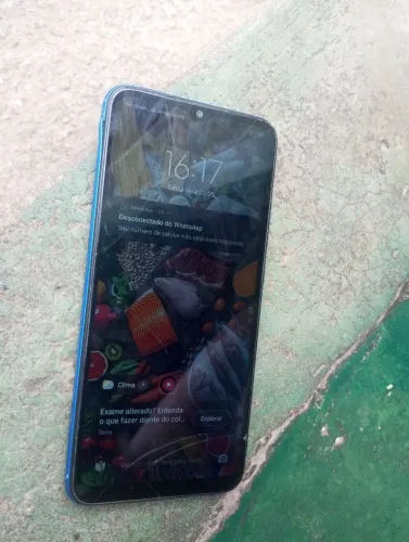 Celular  leia a discrição a baixo 