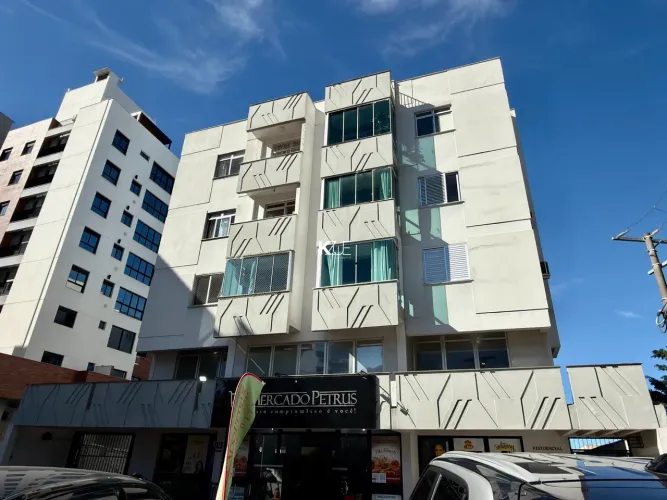 Apartamento 02 dormitórios para locação em localização privilegiada, Coqueiros, Florianópo