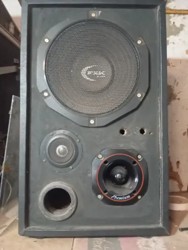 Vendo aparelho receiver sr3070 CCE com duas caixas