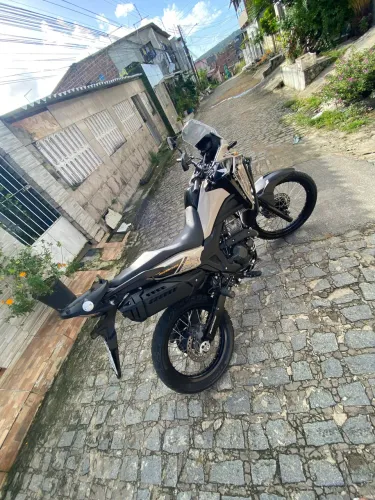 Vendo Shara 300 adventure 2025 muito nova