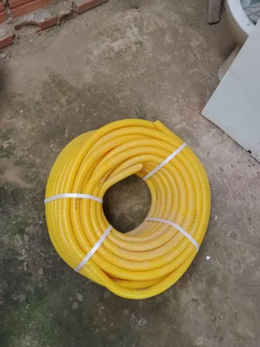 Macarrão / conduítes