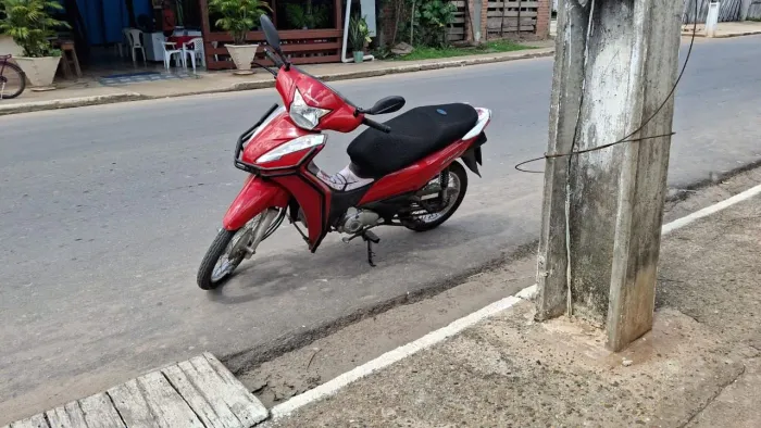 Vendo moto biz em estado de nova sem dívidas 