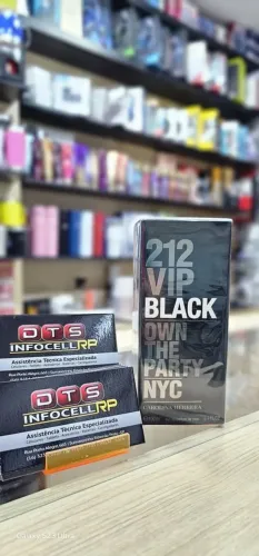 Perfume 212 VIP Black Carolina Herrera Eau de Parfum 100ml