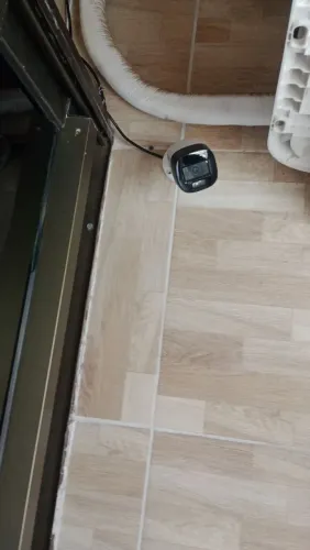Vendo um DVR com monitor+2 câmaras por 700