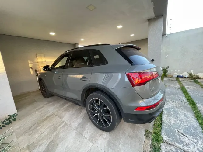 Audi Q5 S-line Black 2.0 TFSI Quat. S-tronic 2024