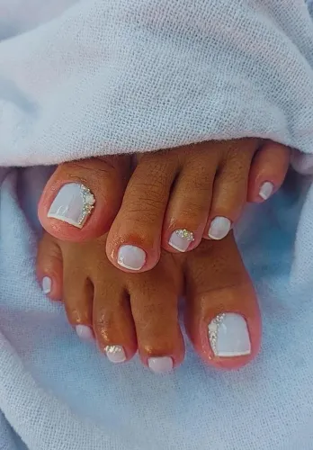 Manicure e plástica dos pés a domicílio com perfeição marque seu horário 50.)