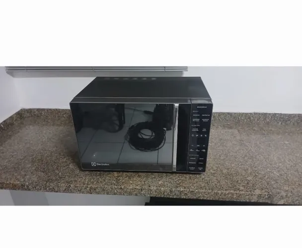 Microondas Eletrolux 23litros 220w