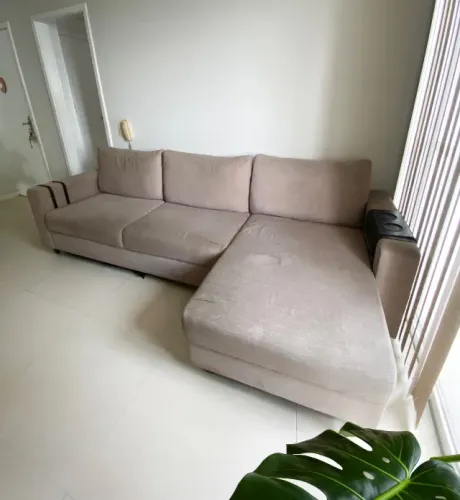 Sofá com Chaise Direita