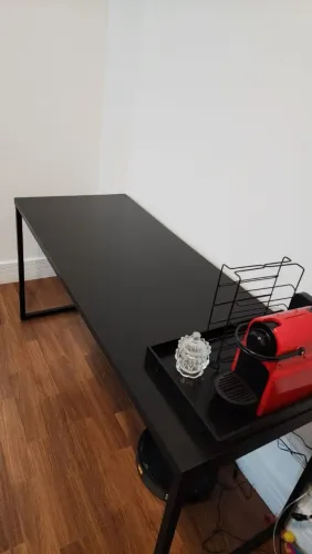 Mesa de escritório preta estilo industrial 150cm