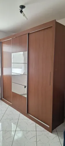 Guarda roupa casal 