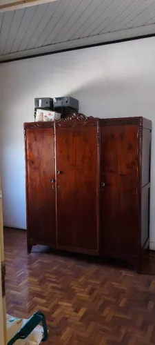 Guarda roupa antigo=Não pague pelo site / Só direto
