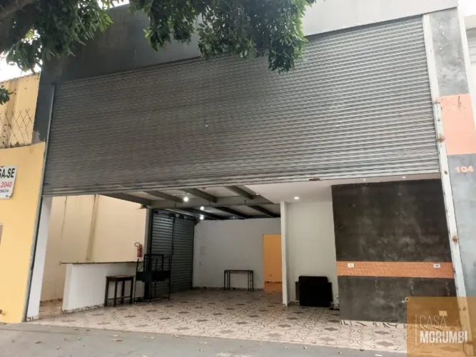 LOCAÇÃO - PONTO COMERCIAL NO CAMPO BELO COM 240m² ÁREA TOTAL