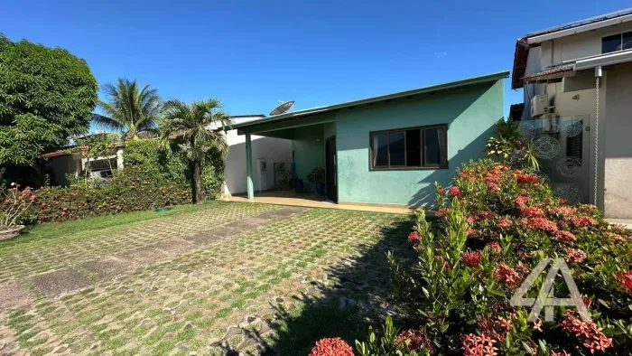 (Vende-se) Paraíso Tropical - Casa com 4 dormitórios, 290 m² por R$ 1.200.000 - Floresta -