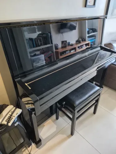 Piano de armário - Afinação inclusa no valor