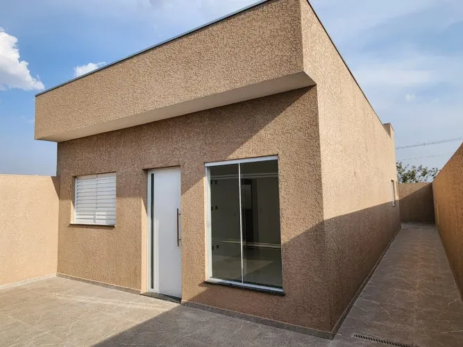Alugo/Vendo-R$1.700,00/mês ou R$325 mil venda