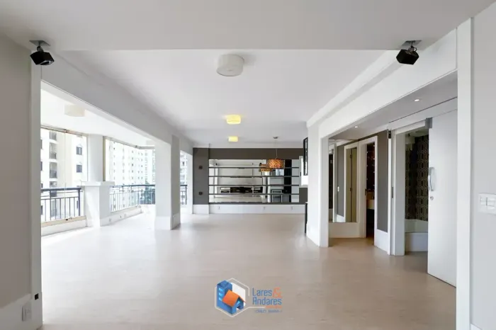 Apartamento para venda em Brooklin com 3 quartos, sendo 3 suítes, 198m²