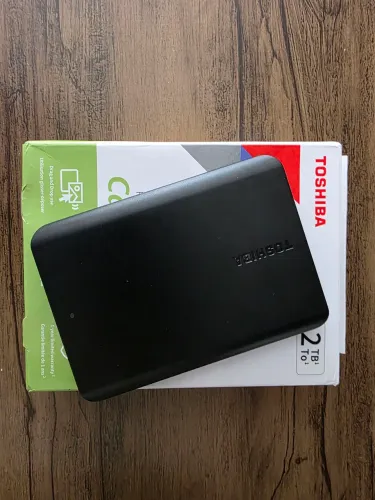 HD externo Toshiba Canvio Basics 2TB. Pouquíssimo uso, perfeito estado, na caixa original.