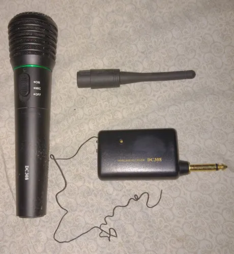 Microfone sem fio DC 380