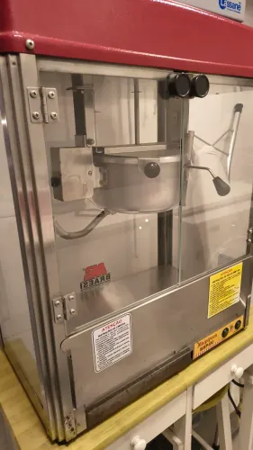 Pipoqueira Elétrica - ideal para festas 