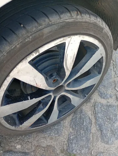 Jogo de roda aro 17 4x100 R2.900
