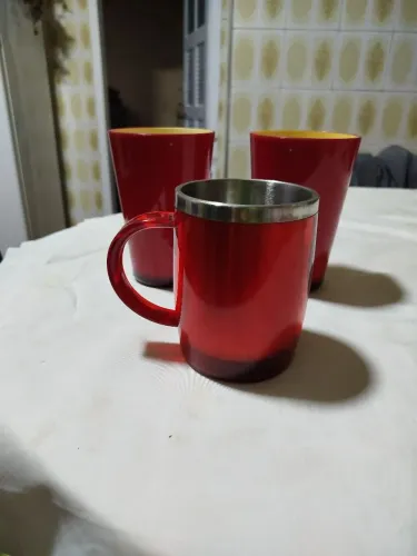 Kit caneca e dois copos grandes . Novos