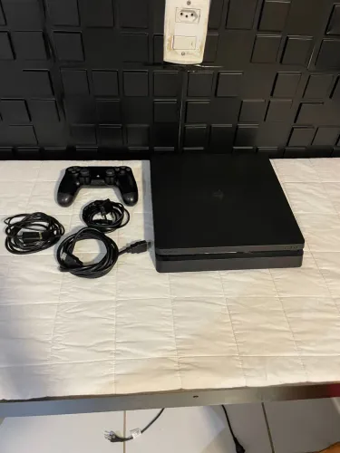 Ps4 slim