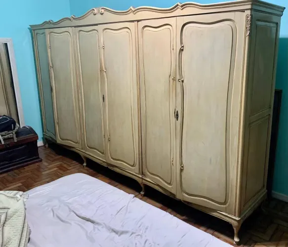 Guarda roupas 6 portas. Chipandelle. Raridade. 50 anos. Já desmontado.