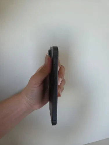 iPhone 15 pro 128 GB 