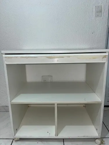 Balcão com rodinhas