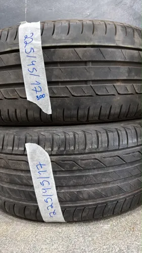 Pneus 225/45/17 marca Bridgestone