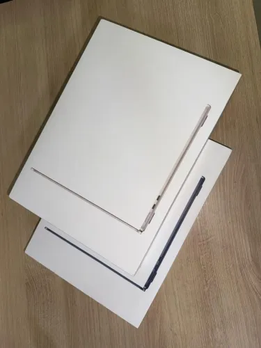 MacBook Air M2 256/16 LACRADO