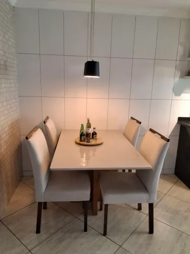 Mesa 4 cadeiras