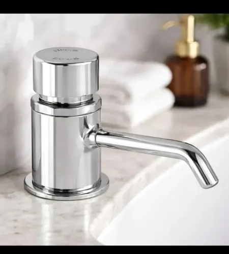 Dispenser para sabonete ou detergente para cozinha ou lavatório.Marca Deca.R$500