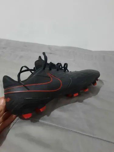 Chuteira Nike Tiempo Campo