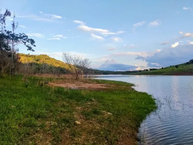 Terreno em Paraibuna 31.525 m²