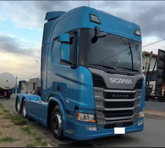 Caminhão Scania R460