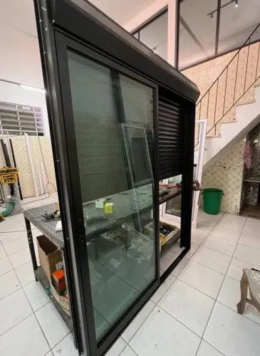 PORTA AUTOMATIZADA COM.MOTOR PERSIANA ELETRICA