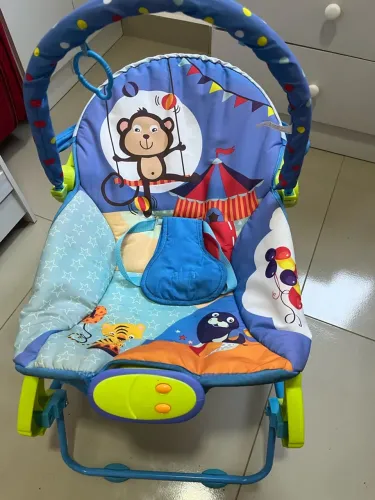 Cadeirinha de balanço de bebê 