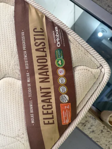 Vendo cama de solteiro Ortobom