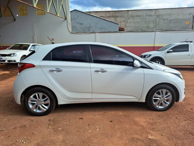 Hyundai HB20 Premium 1.6 Flex 16V Aut. 2014