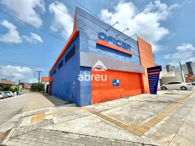 Imóvel para aluguel possui 345 metros quadrados em Lagoa Nova - Natal - RN