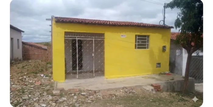 Vende-se casa em Soledade/Paraíba