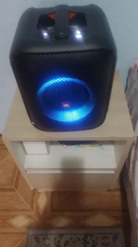 Caixa de som jbl