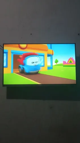 Vendo TV 32 polegadas Philco Roku