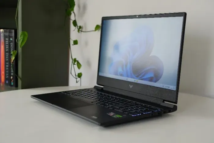 Notebook Gamer HP Victus 15 (fb1013dx) - Ryzen 5 + RTX 2050 | 16GB DDR5 + 1TB SSD
